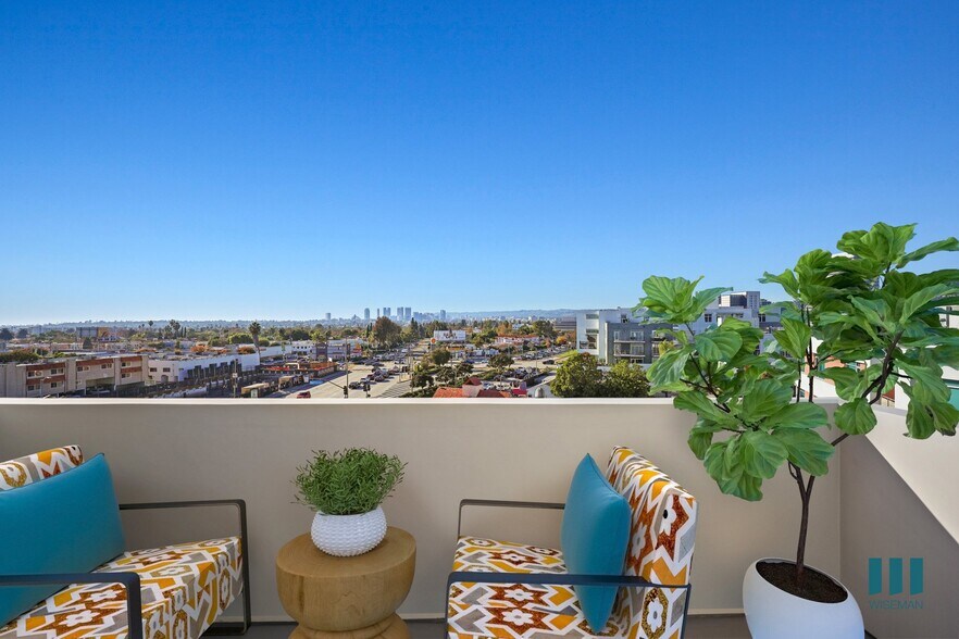 More Photos Of 951 Ogden Ave, Los Angeles Apartments For Lease