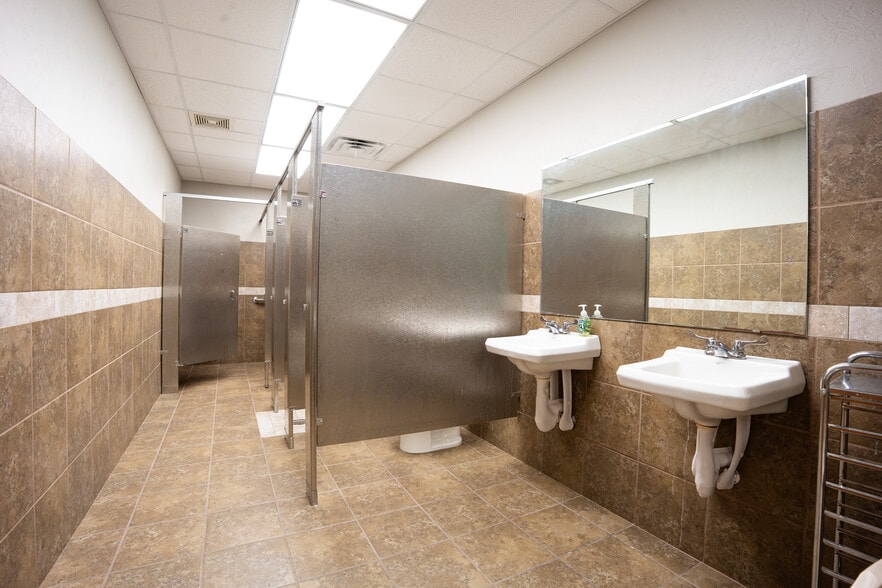 More Photos Of 11744 W Reno Ave, Yukon Religious Facility For Sale