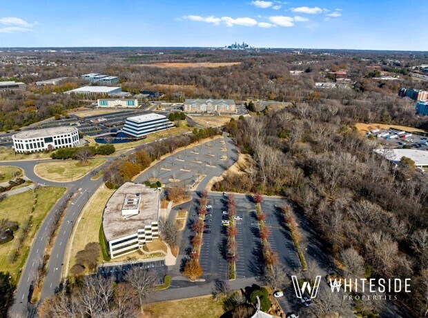 More Photos Of 9401 Arrowpoint Blvd, Charlotte Office For Lease