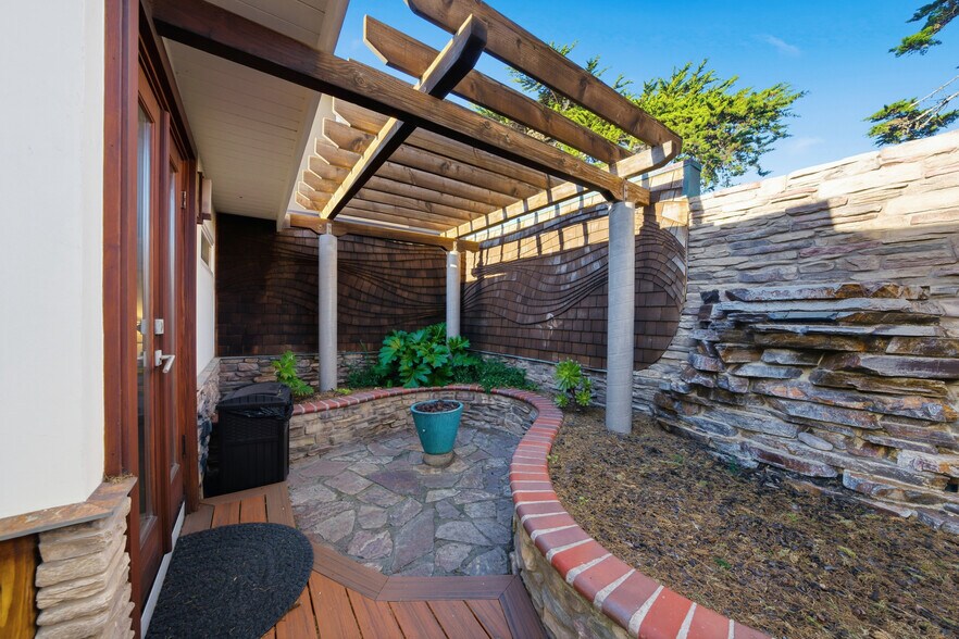 More Photos Of 2873 Studio Dr, Cayucos Multifamily For Sale