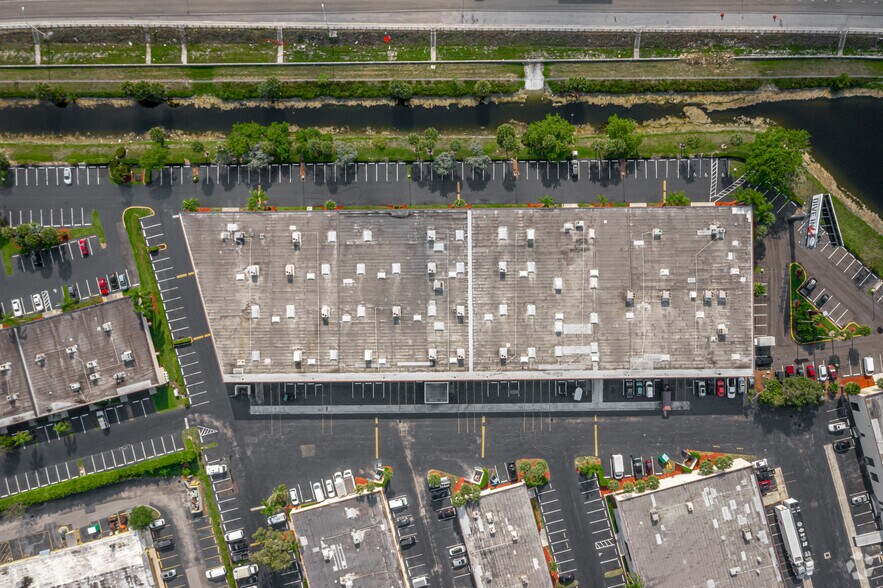 More Photos Of 600-636 SW 12th Ave, Deerfield Beach Light Manufacturing For Lease