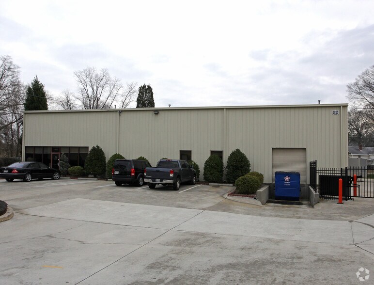 Primary Photo Of 5825 Gore Pl, Austell Unknown For Lease