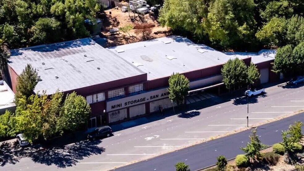 More Photos Of 208 Greenfield Ave, San Anselmo Self Storage For Sale