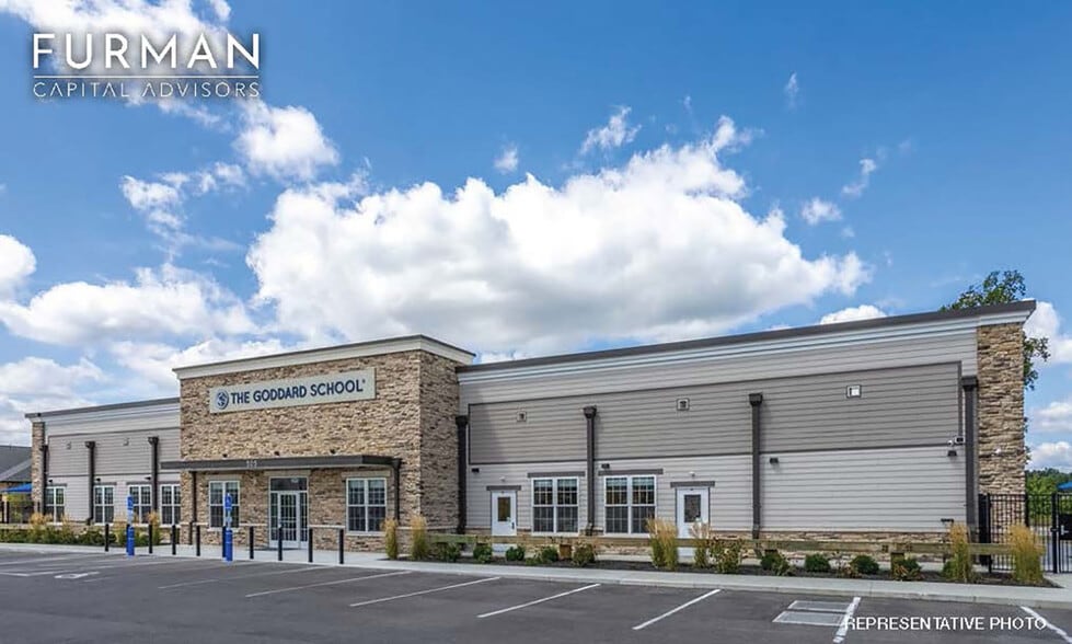 Primary Photo Of 1240 Newnan Crossing Blvd E, Newnan Specialty For Sale