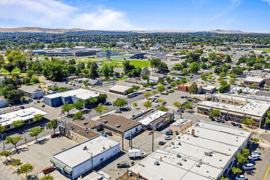 More Photos Of 11 S Cascade St, Kennewick Office For Sale