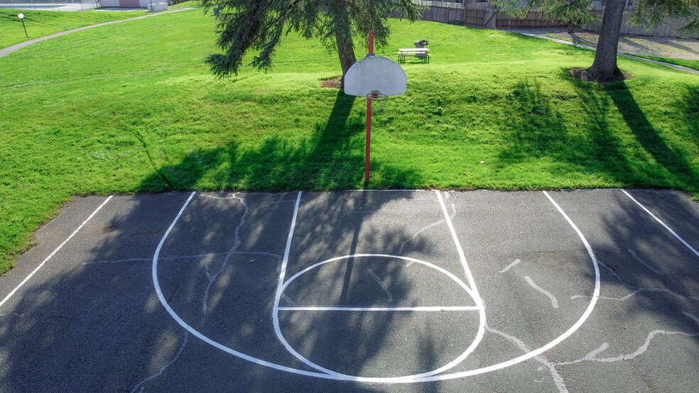 More Photos Of 750 Rohnert Park Expy W, Rohnert Park Manufactured Housing Mobile Home Park For Sale