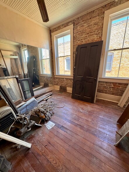 More Photos Of 2720 Cleveland St, Elloree Storefront Retail Residential For Sale