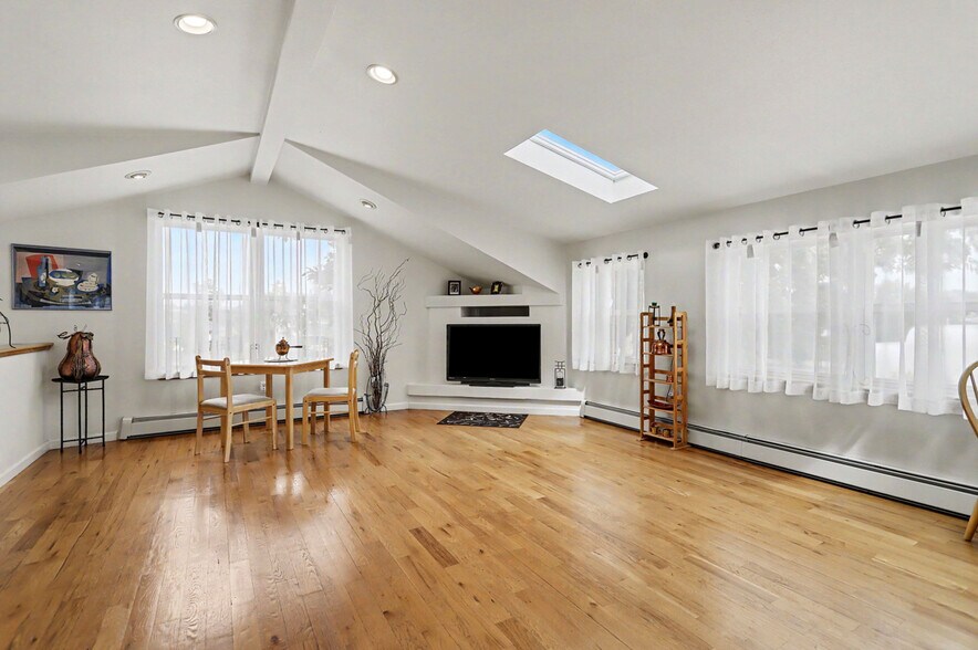 More Photos Of 1125 Maxwell Ave, Boulder Apartments For Sale
