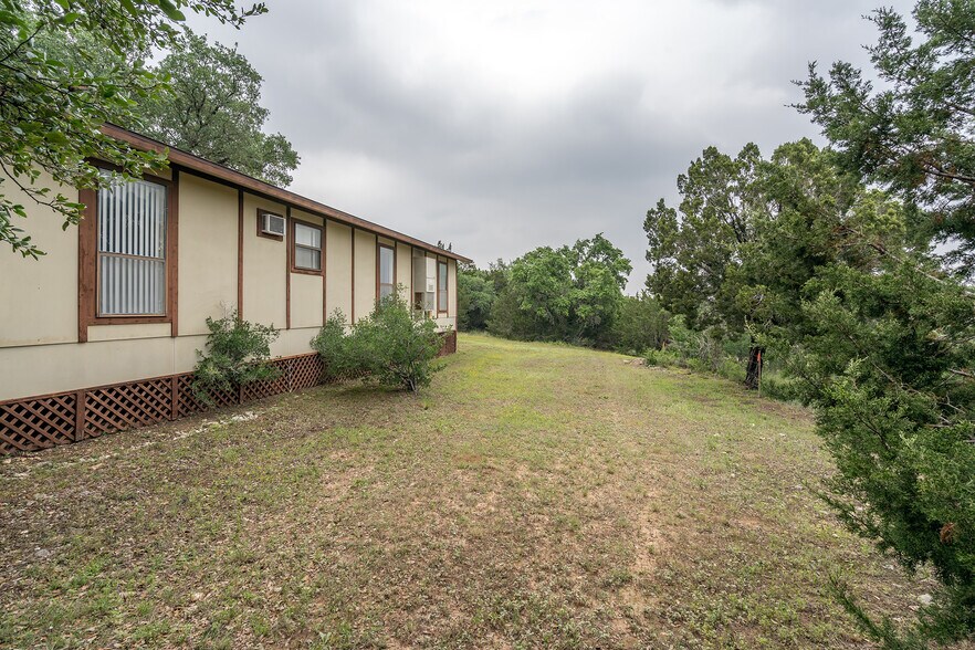 More Photos Of 19807 Boggy Ford rd, Lago Vista Office For Sale