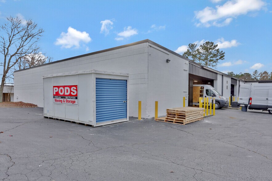 More Photos Of 810-830 Franklin Ct SE, Marietta Flex For Lease