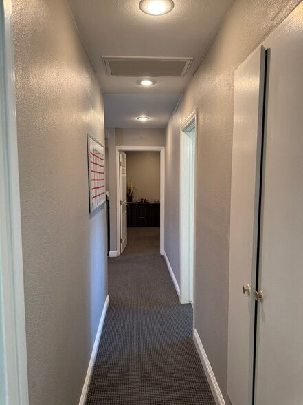 More Photos Of 1598 W Katella Ave, Anaheim Office For Sale