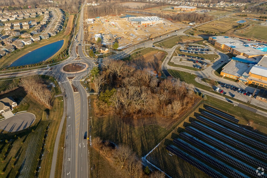 More Photos Of 15836 Southeastern Pky, Fishers Land For Sale