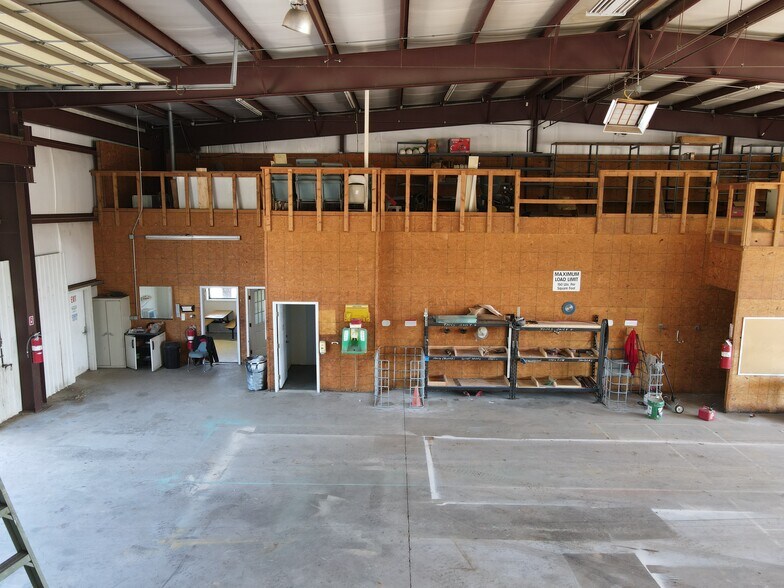 More Photos Of 164 Sherman Way, Searcy Warehouse For Sale