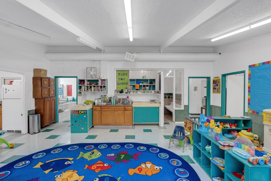 More Photos Of 645 W Fremont Ave, Sunnyvale Daycare Center For Sale