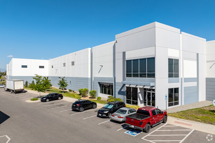 More Photos Of 7450 Clayton St, Denver Warehouse For Lease