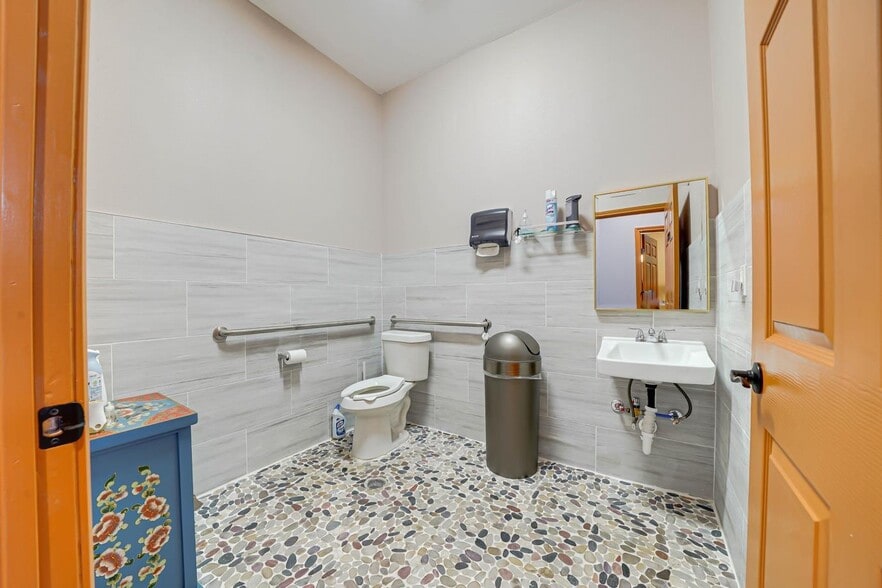 More Photos Of 25679 Smotherman Rd, Frisco Storefront Retail Office For Sale