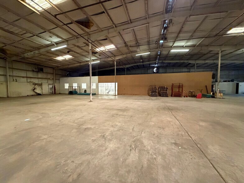 More Photos Of 3900 AL-13, Haleyville Warehouse For Sale