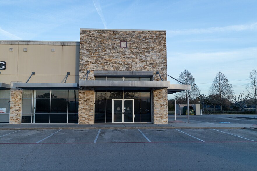More Photos Of 5968 Fairmont Pky, Pasadena Storefront For Lease