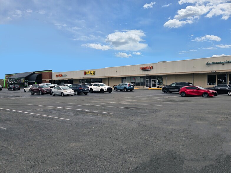 More Photos Of , Brownsburg General Retail For Sale
