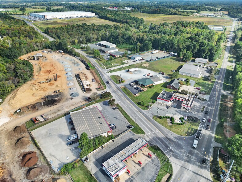 More Photos Of 908 N Sutherland Ave, Monroe Flex For Sale