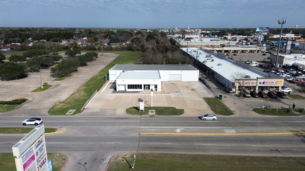 More Photos Of 16210 Clay Rd, Houston Auto Repair For Lease
