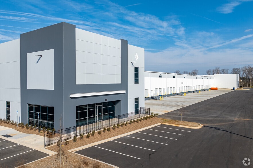 Primary Photo Of 517 Kings Ridge Dr, Fort Mill Distribution For Lease