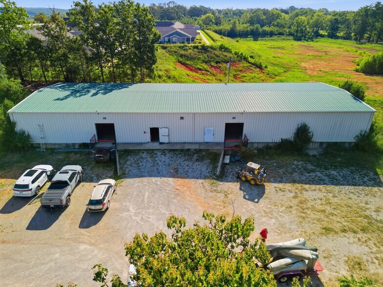 More Photos Of 1398 S Valley Rd, West Plains General Retail For Sale