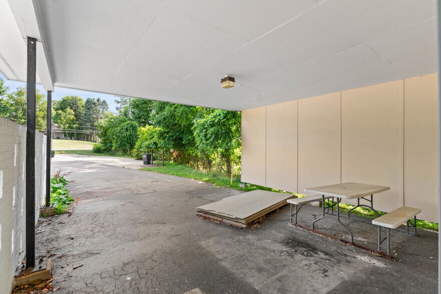 More Photos Of 2532 Spring Arbor Rd, Jackson Medical For Sale
