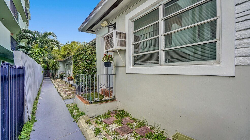 More Photos Of 7630 Byron Ave, Miami Beach Apartments For Sale