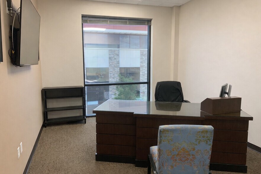 More Photos Of 3145 Saint Rose Pky, Henderson Coworking Space