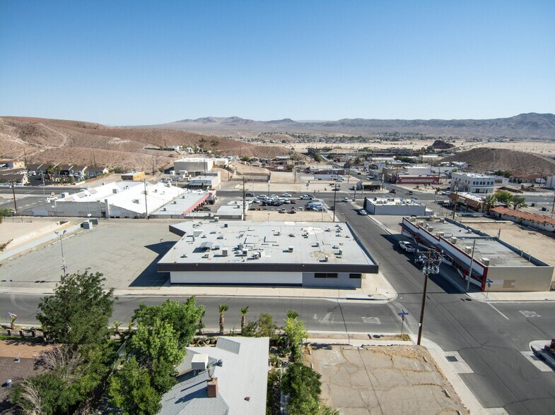 More Photos Of 120 S 1st Ave, Barstow Freestanding For Lease