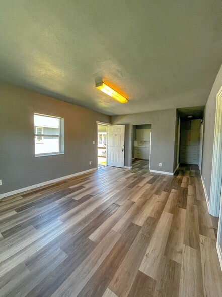 More Photos Of 204 SE 12th St, College Place Apartments For Sale