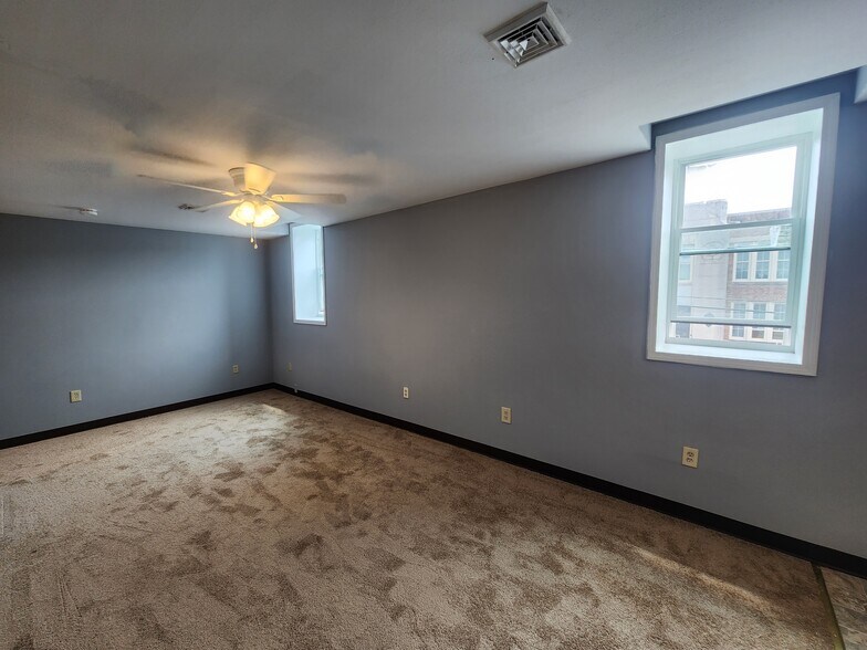 More Photos Of 744 Park Ave, Syracuse Warehouse For Sale