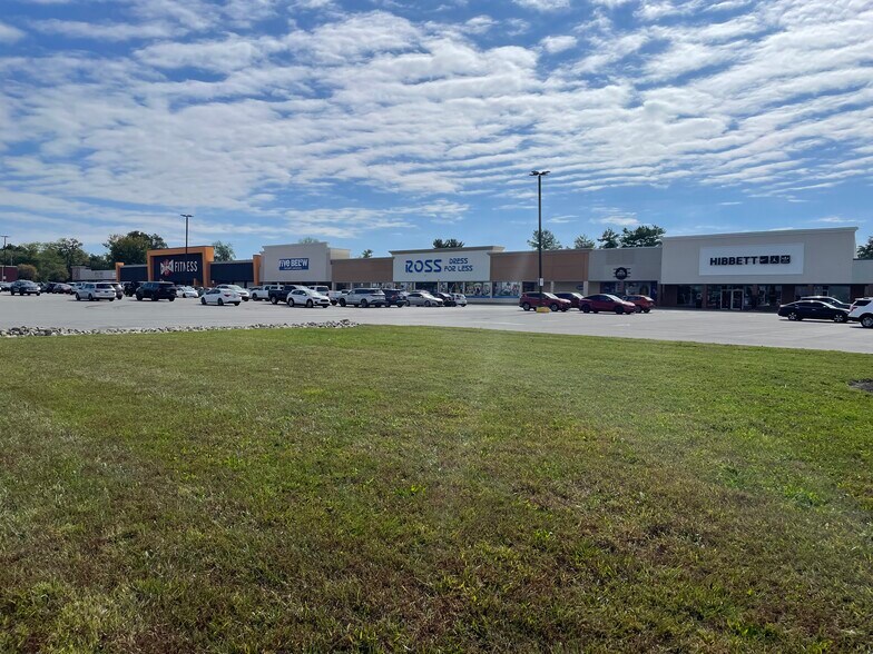 Primary Photo Of 5300-5404 Bardstown Rd, Louisville Unknown For Lease