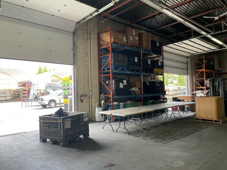 More Photos Of 26020 31B Ave, Langley Twp Flex For Lease