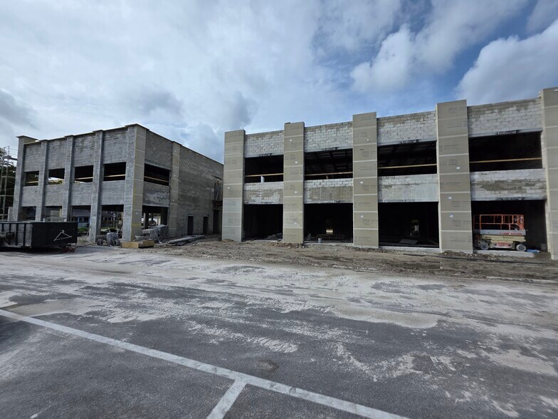 More Photos Of 425 S Woodland Blvd, Deland Office For Lease