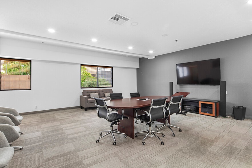 More Photos Of 541 Jefferson Ave, Redwood City Office For Sale
