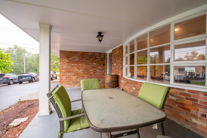 More Photos Of 1 Crestview Dr, Milford Medical For Lease