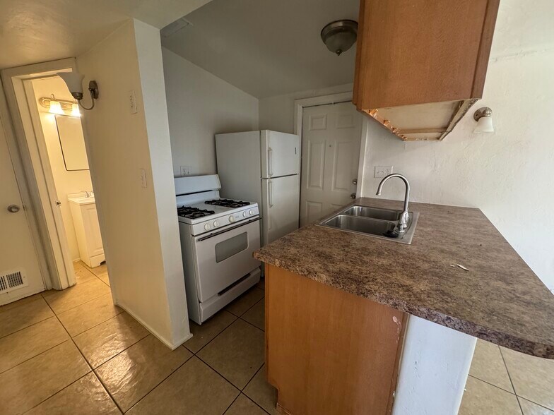 More Photos Of 1634 N Beverly Ave, Tucson Apartments For Sale