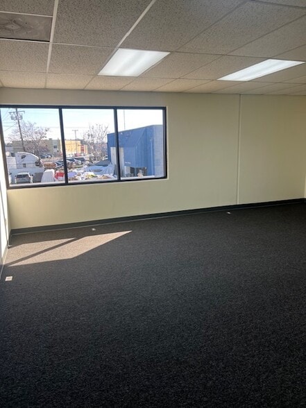 More Photos Of 10928 Weaver Ave, South El Monte Warehouse For Lease