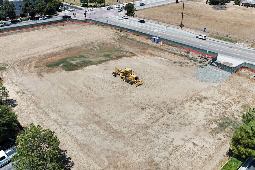 More Photos Of SEC Kalmia St, Murrieta Apartments For Lease