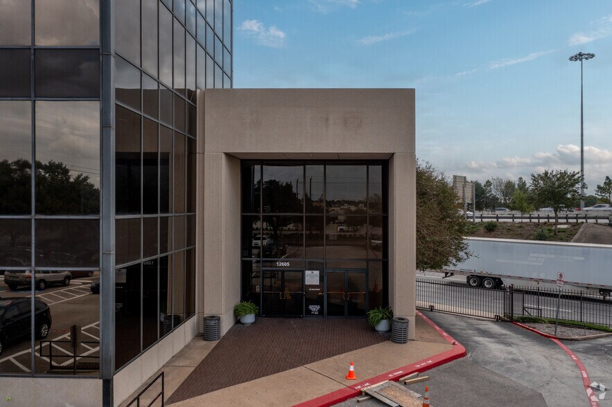 More Photos Of 12605 East Fwy, Houston Office For Lease