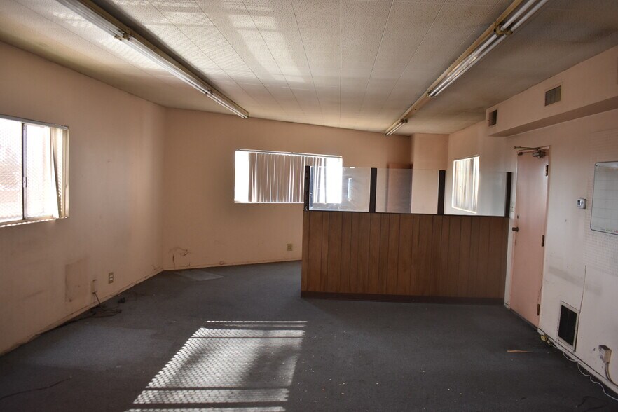 More Photos Of 7848-7856 Salt Lake Ave, Huntington Park Manufacturing For Sale