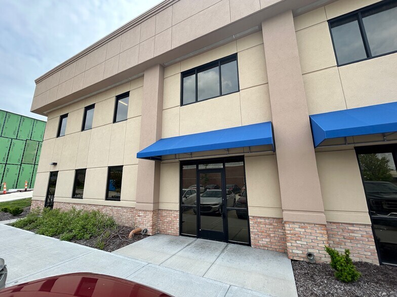 More Photos Of 860 Haines Dr, Liberty Office For Lease