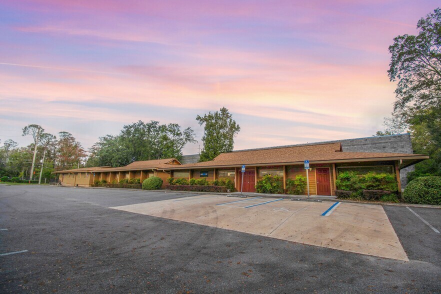 More Photos Of , Jacksonville Office For Sale