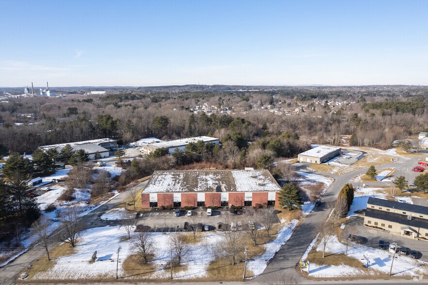 More Photos Of 460 Riverside St, Portland Light Distribution For Lease