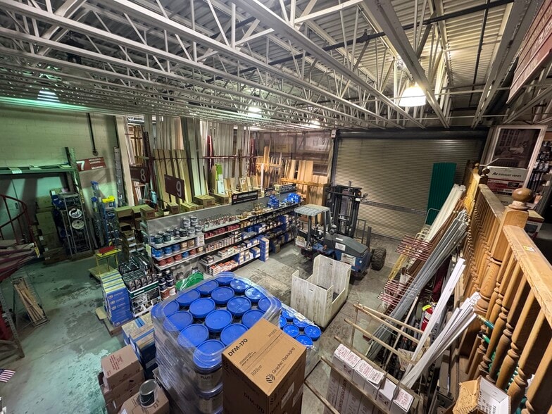 More Photos Of 69 Newark Pompton Tpke, Pequannock Showroom For Sale