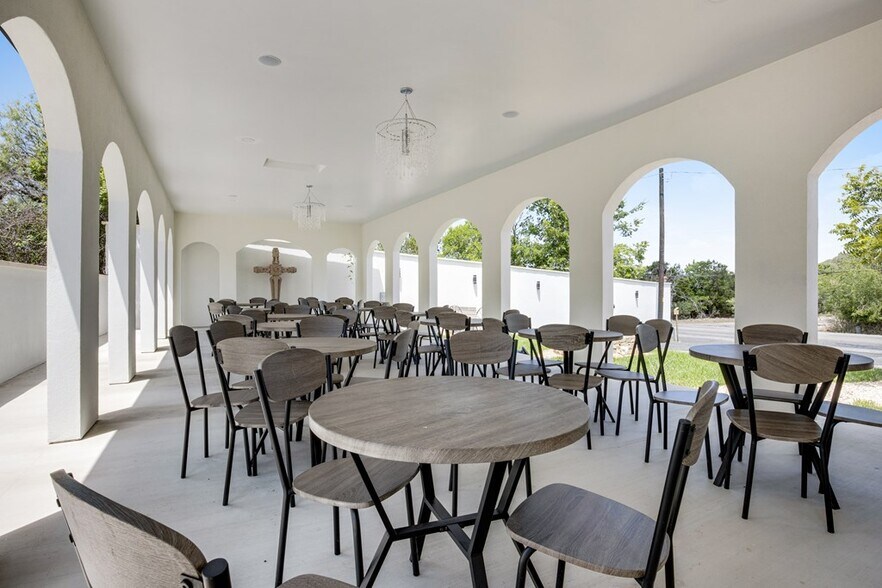 More Photos Of 2565 N State Highway 16, Fredericksburg Specialty For Sale