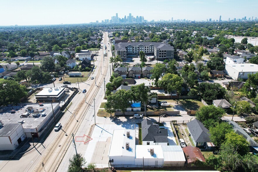 More Photos Of 5701 Fulton St, Houston General Retail For Lease