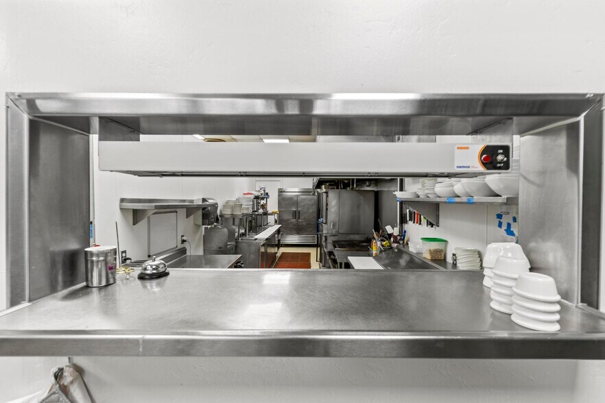 More Photos Of 348 Market St, Colusa Restaurant For Sale